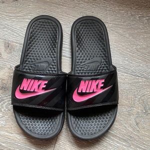 Women’s Nike slides
